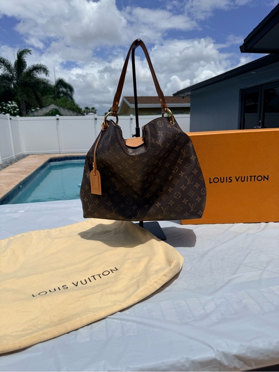 Louis Vuitton Handbags - Louis Vuitton Graceful PM Monogram Shoulder Bag